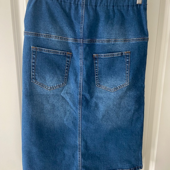 Inherit Maternity Denim Skirt - Picture 4 of 4